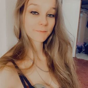 Meet your Posher, Alicia